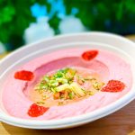 Humus with beetroot